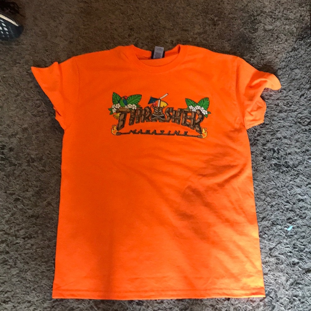 Medium thrasher shirt